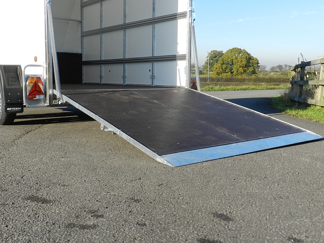 300v-Ramp-6