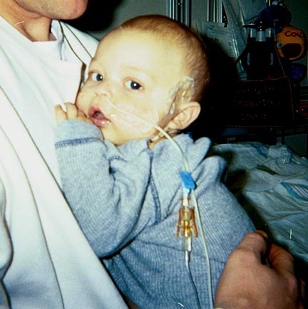 tx3aidenlookdaddychest.jpg