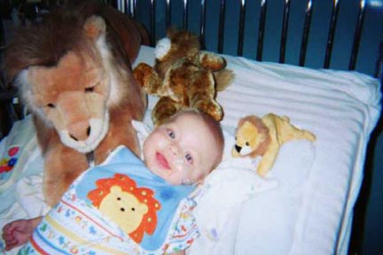 tx4smiling_lion_cub.jpg