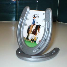 ST_25_Dbl_Horseshoe_picture_frame.jpg