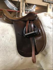 Saddle_1.jpg
