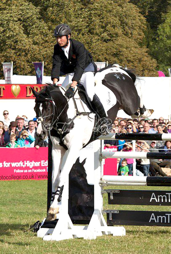Commander-1.55m-Amtrust-High-Jump-at-Blenhein-wd.jpg